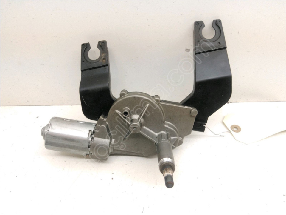 HYUNDAİ İ30 BAGAJ SİLECEK MOTORU