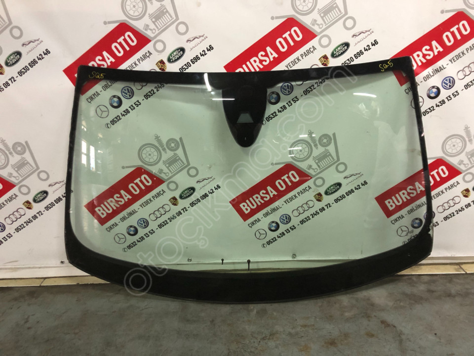 AUDI Q5 ÖN CAM YAN SANAYİ SÖKME