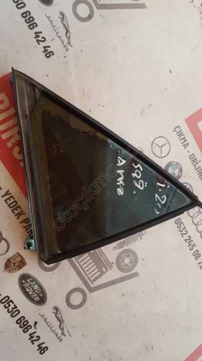 HYUNDAİ İ20 SAĞ ARKA KELEBEK CAMI ORJINAL ÇIKMA