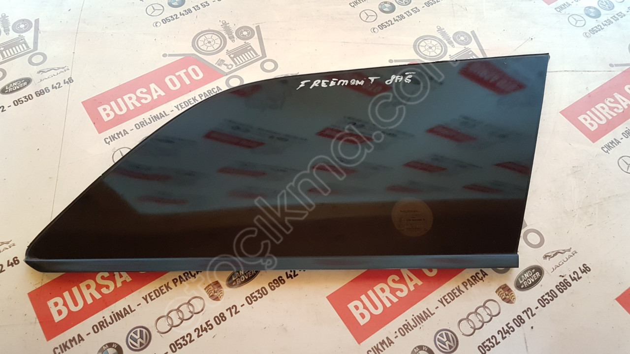FİAT FREEMONT SAĞ ARKA KELEBEK CAMI ORJINAL SÖKME