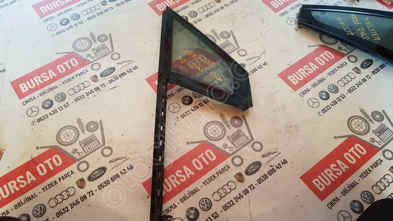 DS4 SAĞ ÖN KELEBEK CAM CAM ORJINAL SÖKME