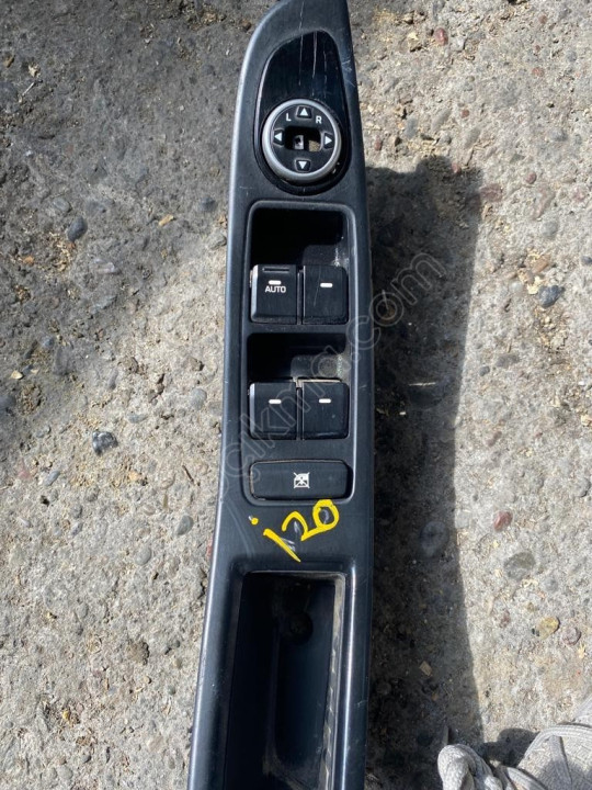 HYUNDAİ İ20 2014 ÇIKMA ORJİNAL SOL CAM DÜĞMESİ