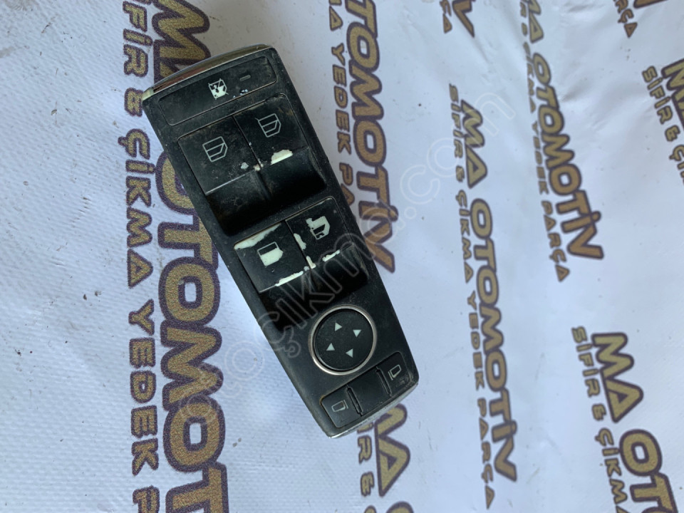 MERSEDES W204 C180 SOL ÖN CAM DÜĞMESİ