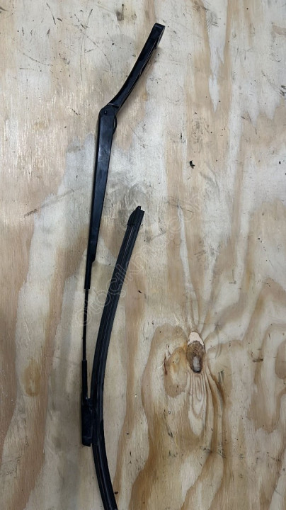 2010 VW JETTA SOL SİLECEK KOLU