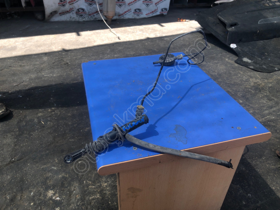 RENAULT FLUENCE DEBRİYAJ ÜST MERKEZ