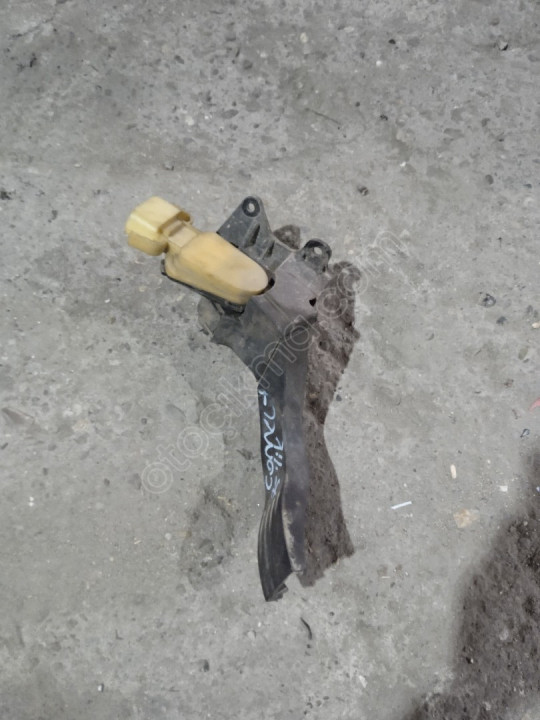 FORD CONNECT 75&#039;LİK ÇIKMA ORJİNAL GAZ PEDALI