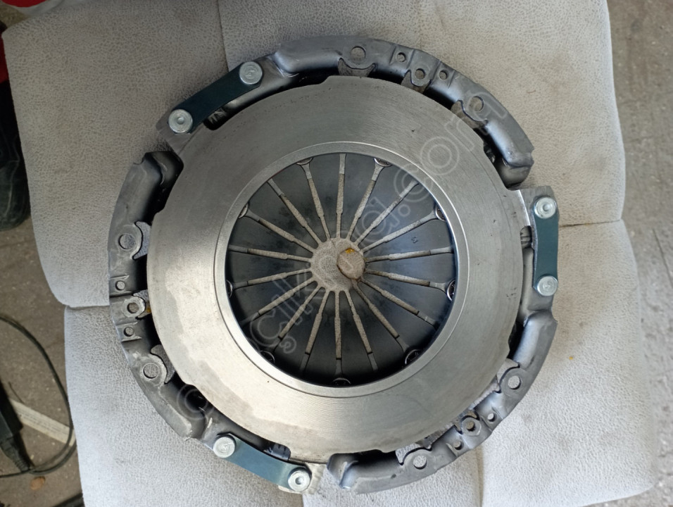 Fiat Doblo 1.9.Deberyej seti Valeo