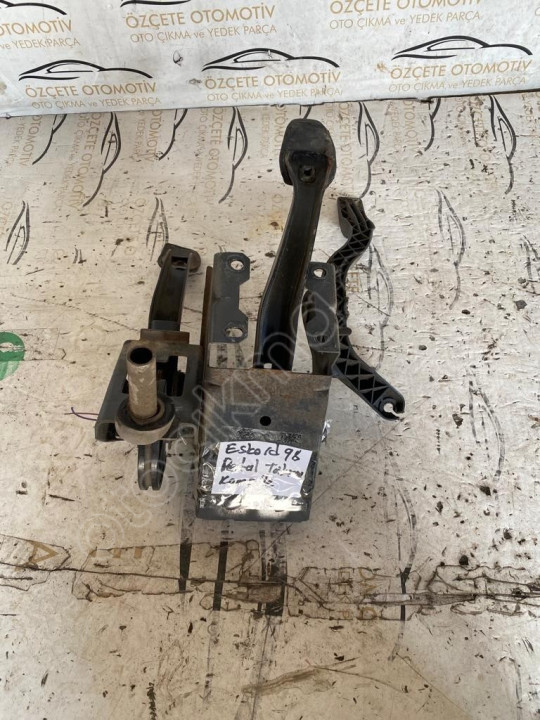 FORD ESCORT DEBRİYAJ PEDALI ORJİNAL ÇIKMA 1995-2000 MODEL