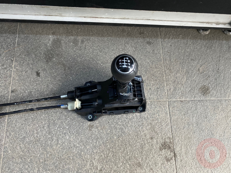 FİAT EGEA 1.4 - 6 İLERİ VİTES TOPUZU VE HALATLAR SÖKME ORJİN