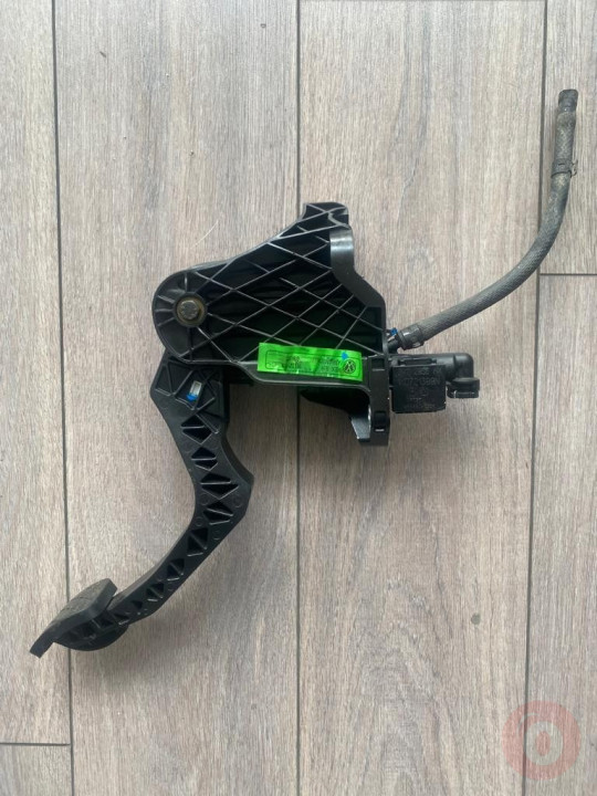 Çıkma Debriyaj Pedalı BSE Motor VW Jetta Golf  1K1721059