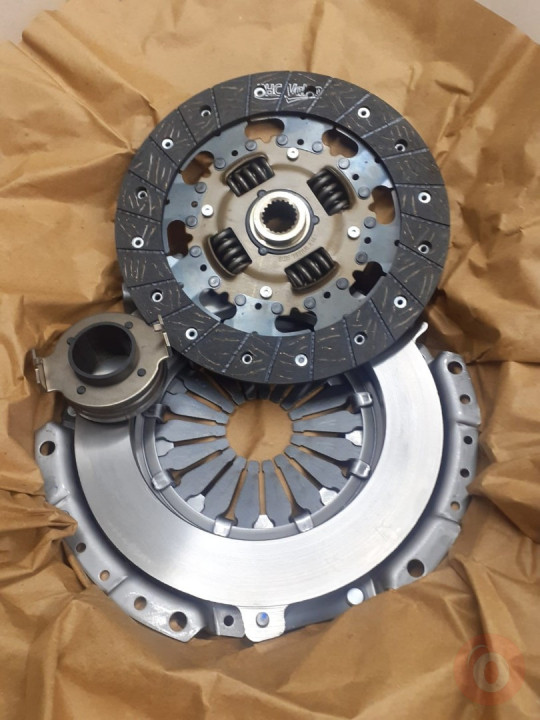 HYUNDAI İ20 DEBRİYAJ SETİ 2007-2012-2018 ARASI DİZEL /BENZİN