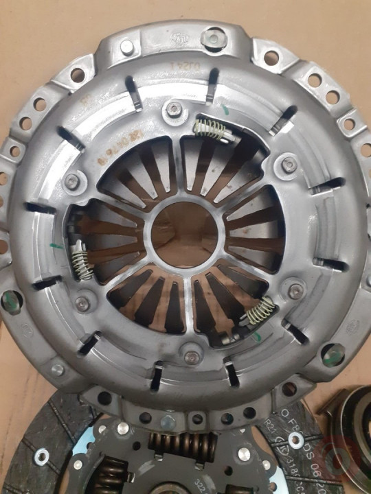 JAZZ DEBRİYAJ SETİ OTOMATİK 2002-2014 ARASI SIFIR