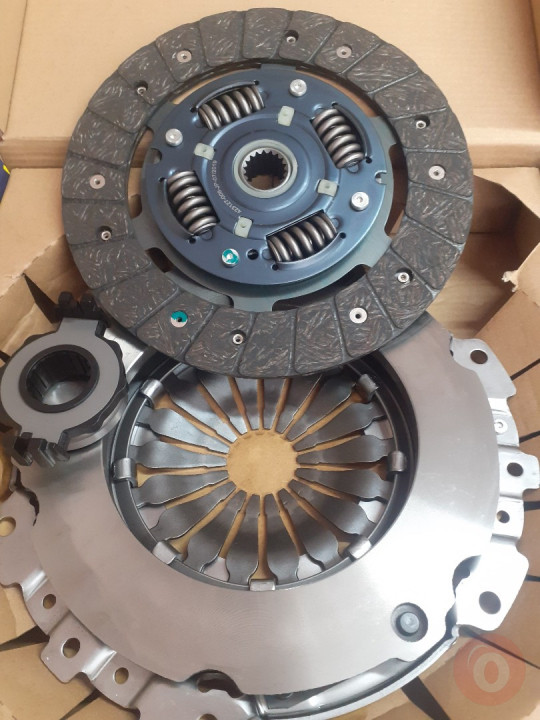 DAEWOO NUBİRA/RACER DEBRİYAJ SETİ VE DİĞER YEDEK PARCALARİ