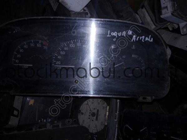 Renault Laguna 1 kilometre saati