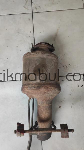 32242441 2019 VOLVO V40 1.5 KATALİZÖR