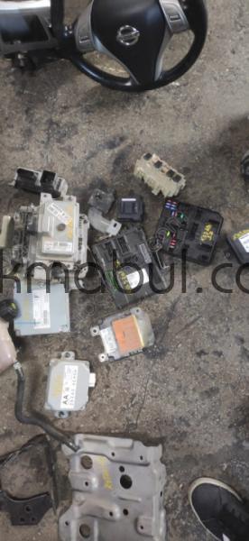 NİSSAN QASHQAİ 1.6 2017 SİGORTA KUTUSU