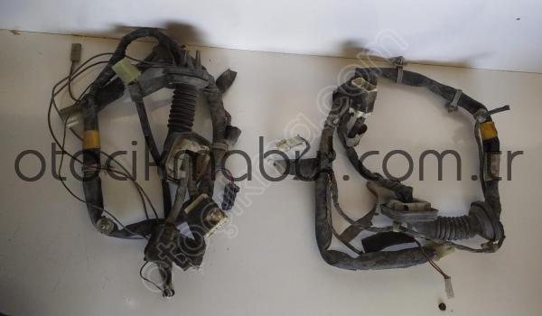 HYUNDAİ STAREX-H1 KİA SAĞ SOL ÖN KAPI TESİSATI.916804A020