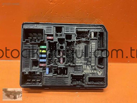 RENAULT CLİO 5 SİGORTA KUTUSU 284B77213R