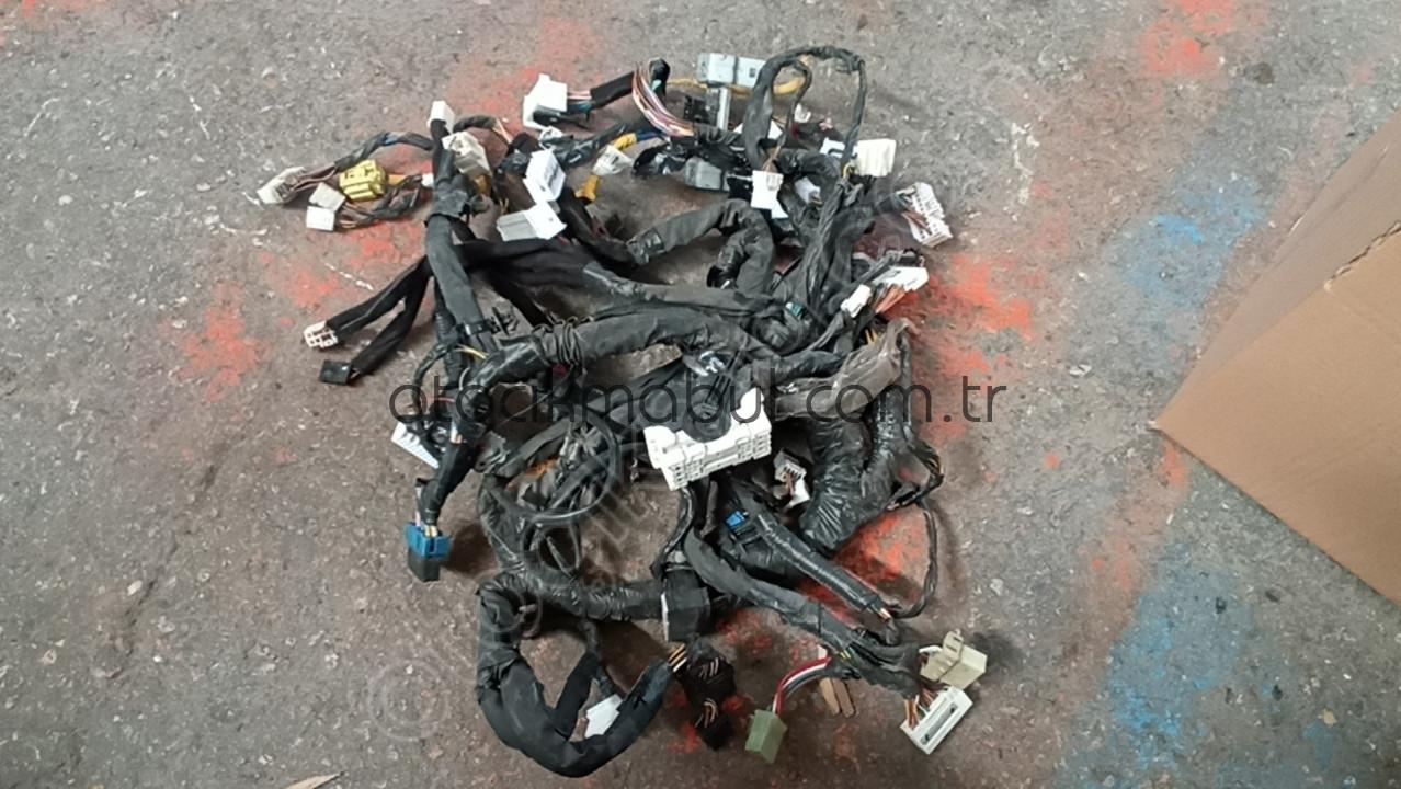 Hyundai accent blue göğüs iç tesisatı