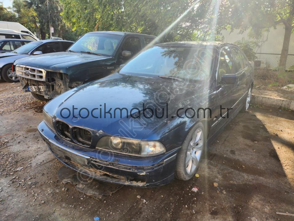 Bmw 520i elektrik tesisatı çıkma