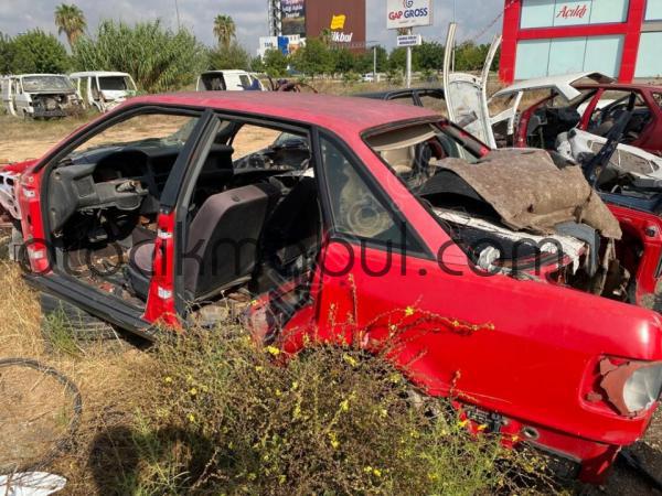 AUDİ 80 KANİSTER ORJİNAL ÇIKMA 1994 MODEL