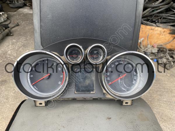 OPEL İNSIGNIA KİLOMETRE SAATİ