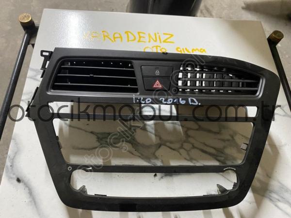 HYUNDAİ İ20 2016 ÇIKMA ORJİNAL TEYP ÇERÇEVESİ