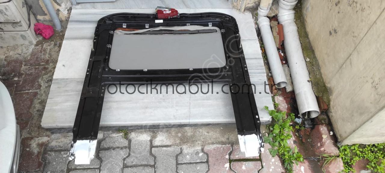 Audi A3 sounrof komple