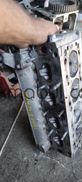 Opel Vectra 1.6 16 valf üst kapağı