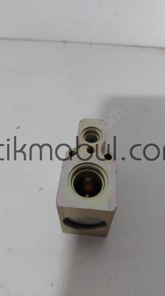 Golf 4 Audi  Seat Skoda için klima çek valfi orijinal 