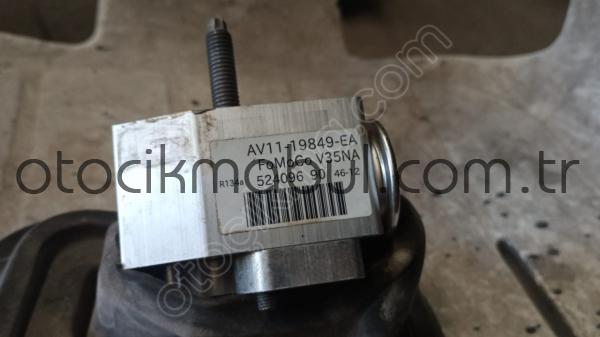 FORD FİESTA COURİER KLİMA VALFI