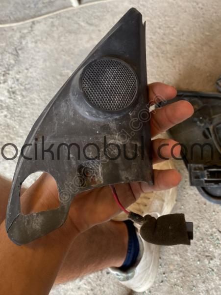 5JA035411B skoda rapid 2016 tweeter