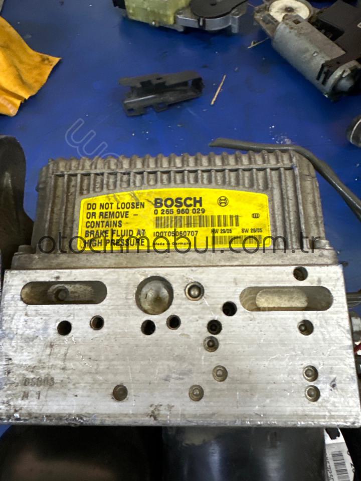 Mercedes E-Class Fren Sistemi ABS Kumanda Pompası