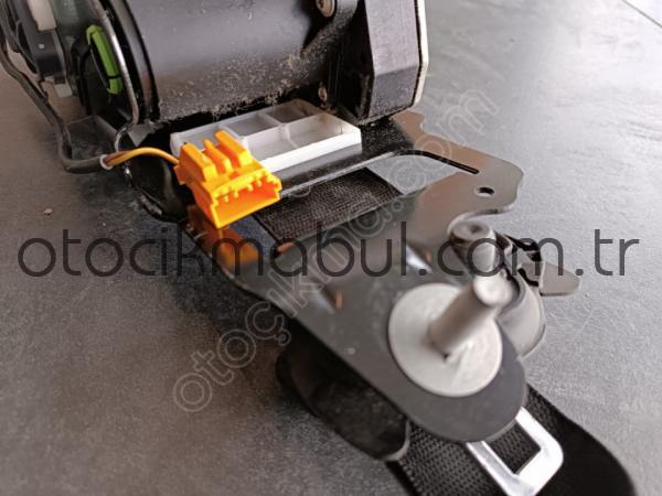 MERCEDES C W205 SAĞ ÖN EMNİYET KEMERİ 2058600284 2058600285