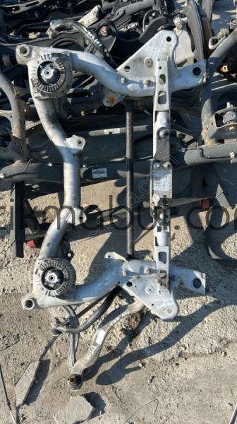 MERCEDES W212 ÇIKMA ARKA DİNGİL ASEL OTO