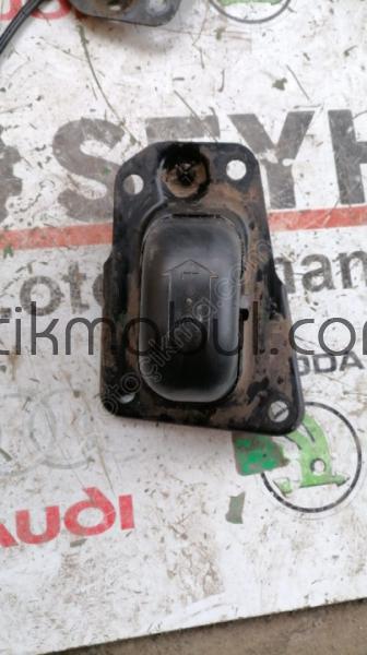 1K0501475 Passat b8 arka dingil bağlantı iç kapağı