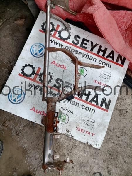 3G1858513  Passat b8 ön panel traversi çevre demiri