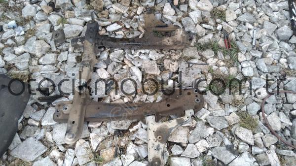 Mazda 626 (88-91) Motor Beşiği Travers yedek parça