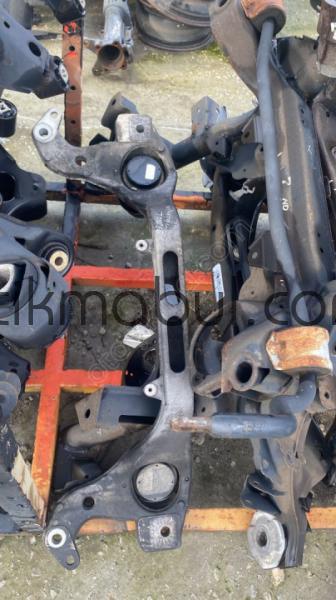 VOLKSWAGEN TOUAREG ÖN TRAVERS ASEL OTO