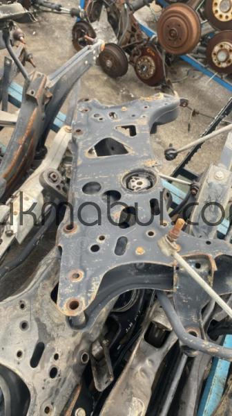 VOLKSWAGEN PASSAT ÖN TRAVERS ASEL OTO