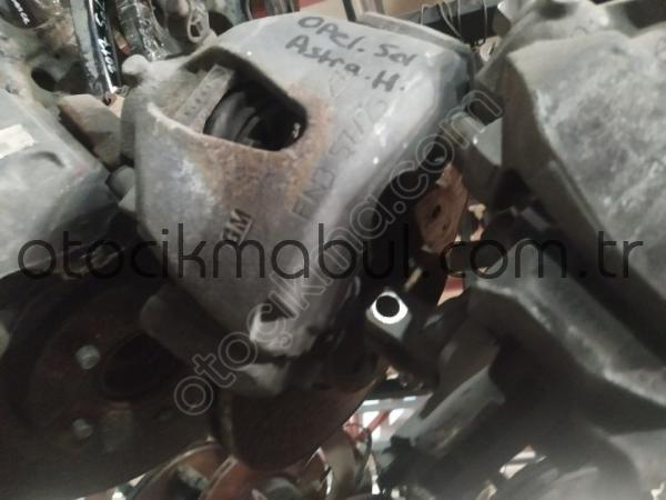 Opel Astra J sol ön taşıyıcı