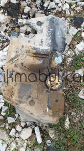 Renault Megan 1 benzin deposu yedek parça