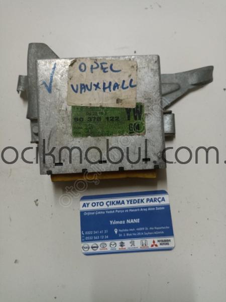 Opel Astra F konfor beyni 90378122