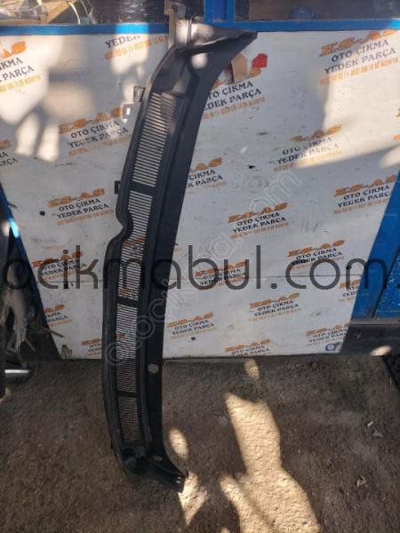 Ford courier (et76) çıkma cam önü ızgarası