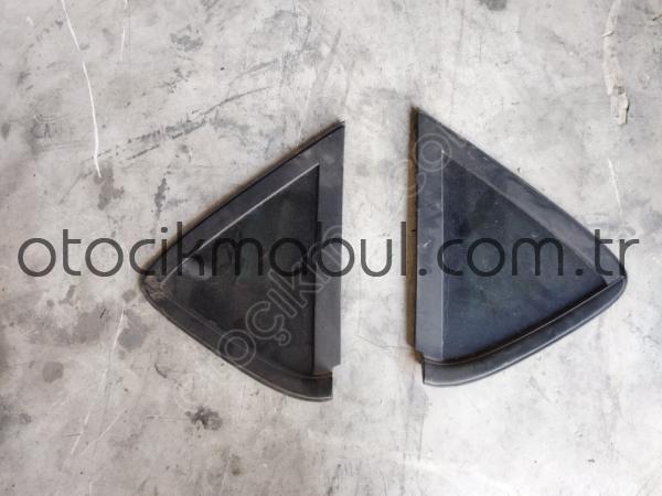 Ford Fiesta arka kelebek camı 2017