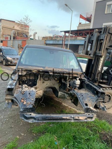 Range Rover Sport Ön Cam Hatasız Orjinal Çıkma