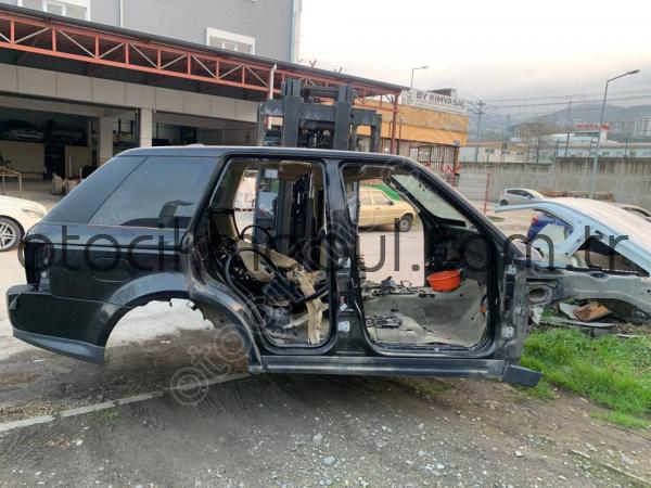 Range Rover Sport Sağ Arka Kelebek Cam Hatasız Orjinal Çıkma
