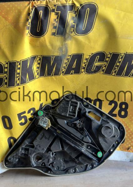 Mercedes W213 sağ arka cam krikosu