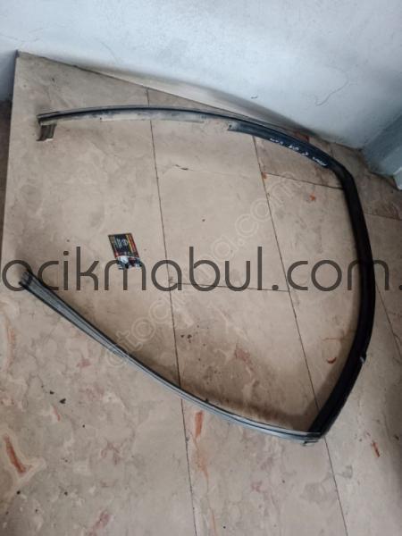 Nissan Almera Orjinal Sağ Ön Kapı Cam Fitili 2000-2008 ÇIKMA