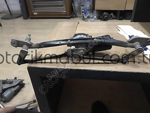 Accent Era Hyundai Ön Silecek Motoru - Oto Çıkma Parçala